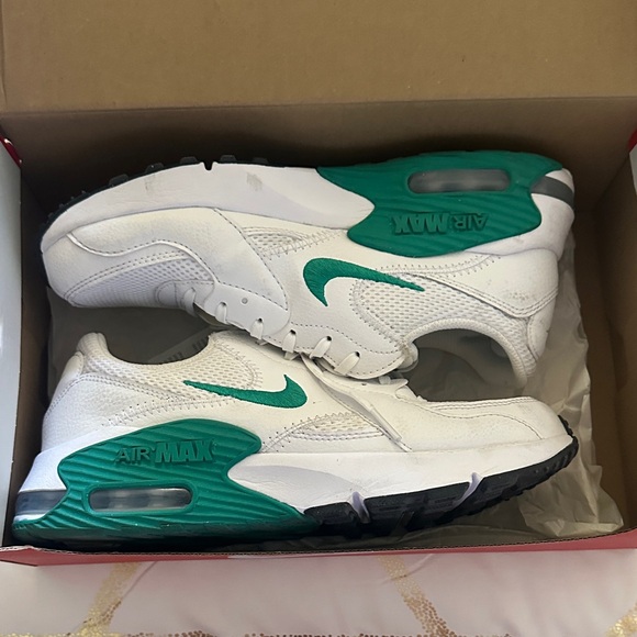 Nike Air Max White and Teal Sneakers - Picture 1 of 1
